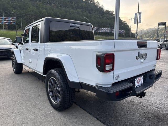 2022 Jeep Gladiator Overland 4x4