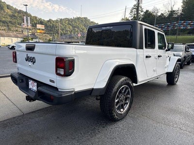 2022 Jeep Gladiator Overland 4x4