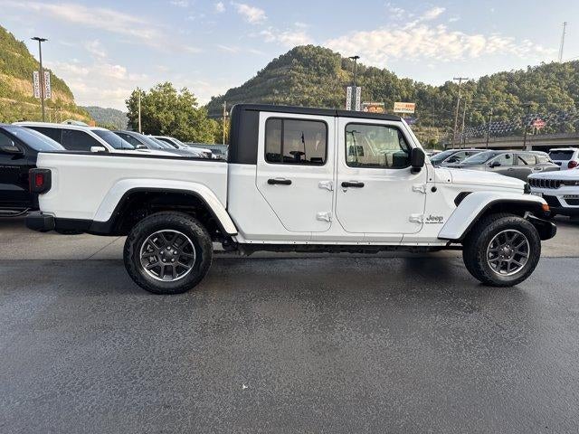 2022 Jeep Gladiator Overland 4x4