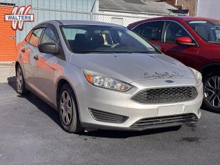 2015 Ford Focus 4dr Sdn S