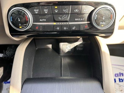 2022 Ford Escape SEL FWD