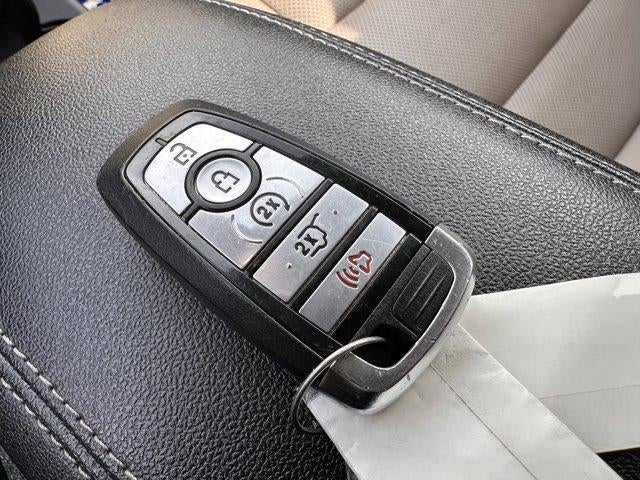 2022 Ford Escape SEL FWD