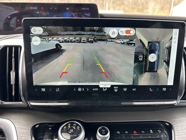 2025 Ford Expedition Max Platinum 4x4