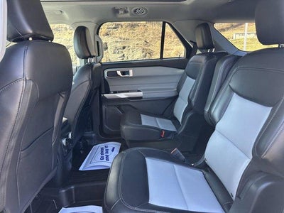 2023 Ford Explorer XLT 4WD