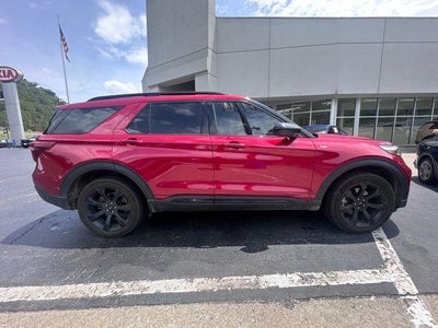 2023 Ford Explorer ST-Line 4WD