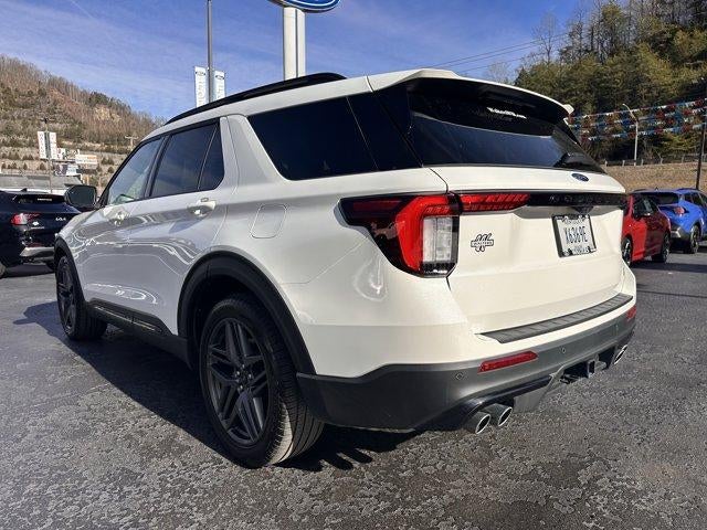 2025 Ford Explorer ST 4WD