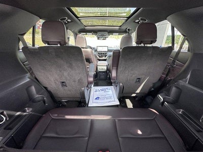 2025 Ford Explorer Platinum 4WD