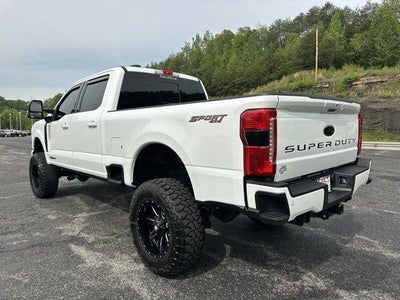 2024 Ford Super Duty F-250 SRW LARIAT 4WD Crew Cab 6.75' Box