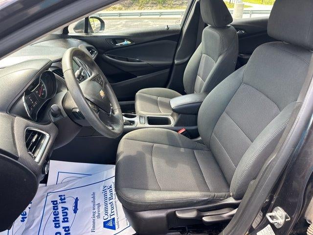2017 Chevrolet Cruze Sedan LT (Automatic)