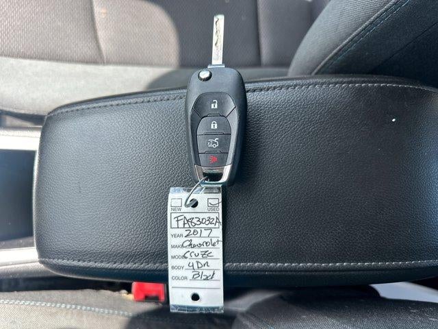 2017 Chevrolet Cruze Sedan LT (Automatic)