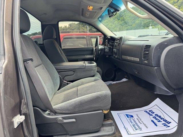 2007 Chevrolet Silverado 1500 2WD Regular Cab Long Box LT w/1LT