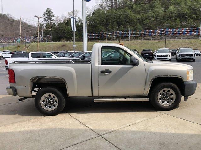 2011 Chevrolet Silverado 1500 Regular Cab Standard Box 4-Wheel Drive Work Truck