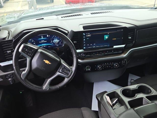 2022 Chevrolet Silverado 1500 Crew Cab Short Box 4-Wheel Drive LT 1LT