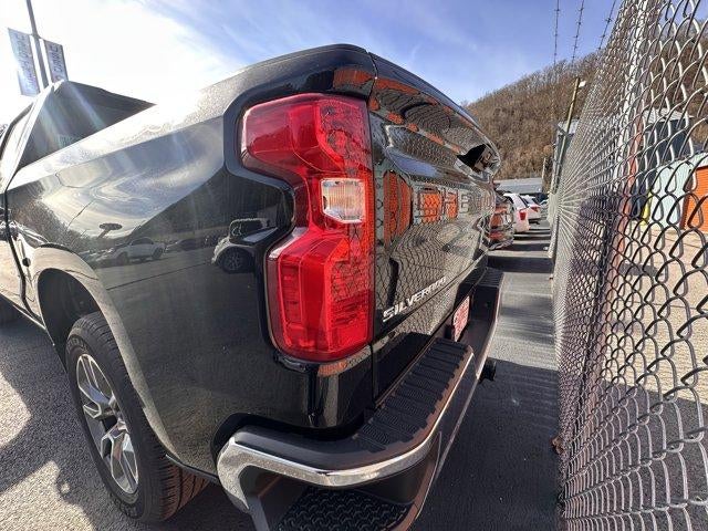 2023 Chevrolet Silverado 1500 Crew Cab Short Box 4-Wheel Drive LT 2FL