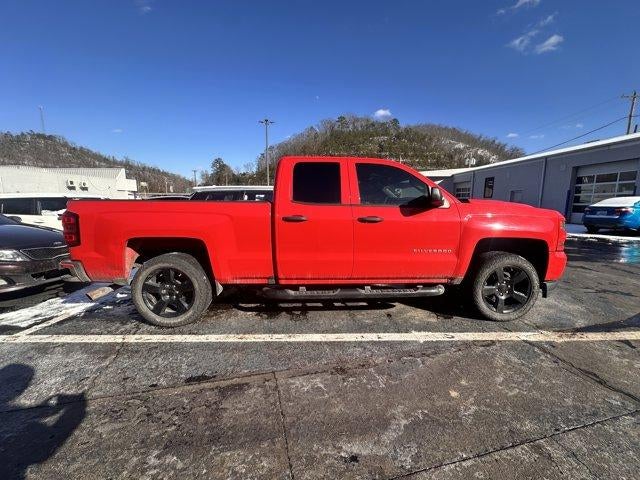 2017 Chevrolet Silverado 1500 Double Cab Standard Box 4-Wheel Drive Custom