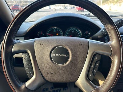 2007 GMC Yukon Denali AWD 4dr