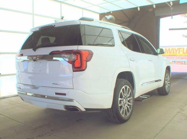 2023 GMC Acadia AWD Denali