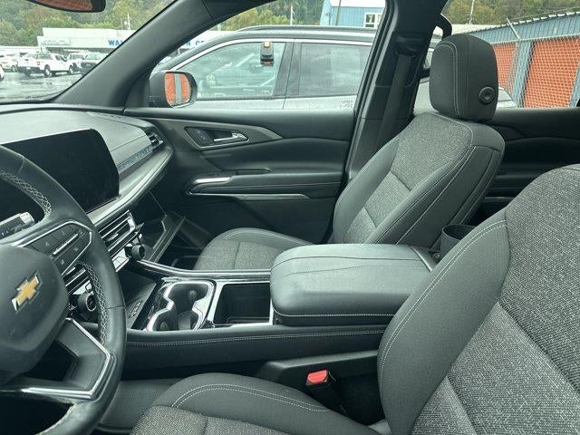 2025 Chevrolet Traverse LT w/2LT