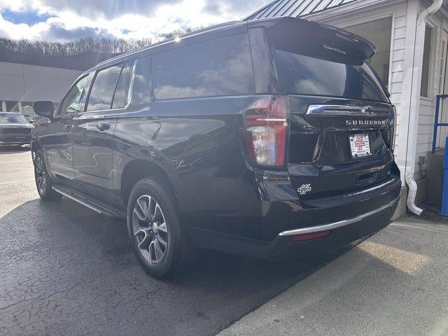 2021 Chevrolet Suburban 4WD LT