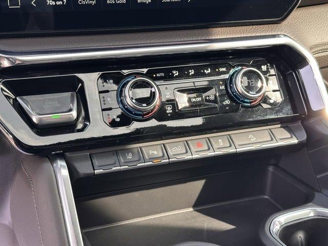 2025 GMC Sierra 2500 HD Crew Cab Standard Box 4-Wheel Drive Denali