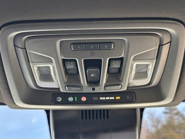 2025 GMC Sierra 2500 HD Crew Cab Standard Box 4-Wheel Drive Denali