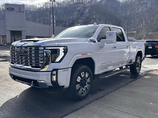 2025 GMC Sierra 2500 HD Crew Cab Standard Box 4-Wheel Drive Denali