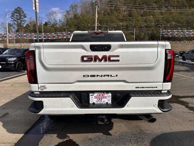 2025 GMC Sierra 2500 HD Crew Cab Standard Box 4-Wheel Drive Denali