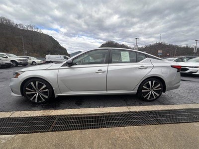 2020 Nissan Altima 2.5 SR Sedan