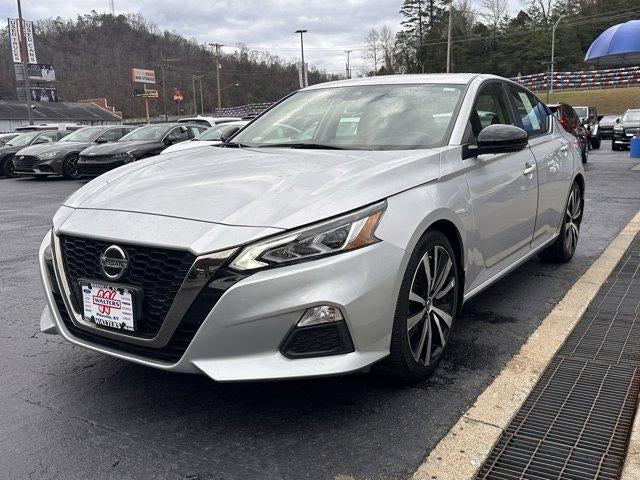2020 Nissan Altima 2.5 SR Sedan