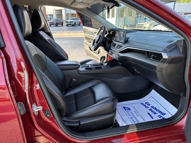 2021 Nissan Altima 2.5 SR Sedan