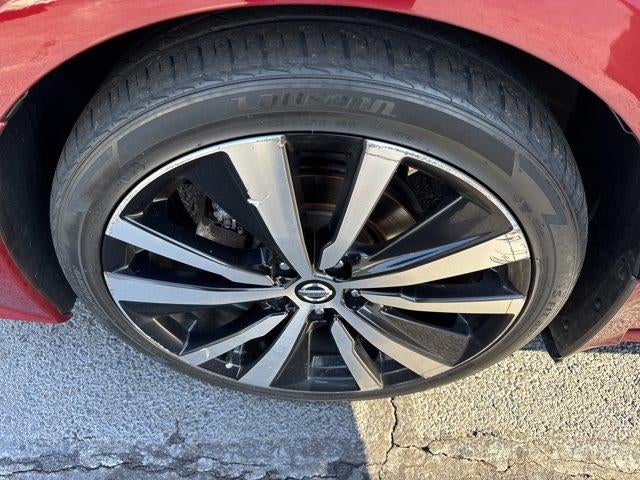 2021 Nissan Altima 2.5 SR Sedan