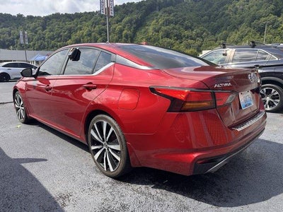 2021 Nissan Altima 2.5 SR Sedan