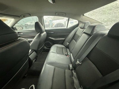 2020 Nissan Altima 2.5 SR Sedan