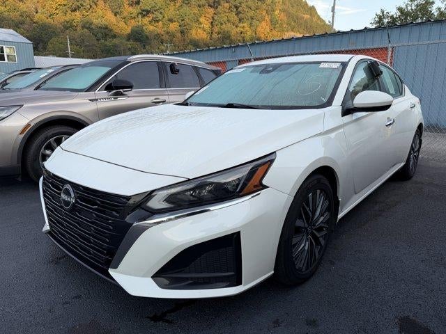 2023 Nissan Altima 2.5 SV Sedan