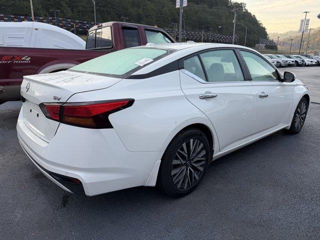 2023 Nissan Altima 2.5 SV Sedan