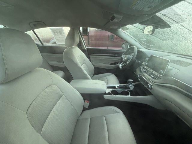 2023 Nissan Altima 2.5 SV Sedan