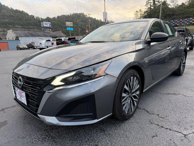 2024 Nissan Altima 2.5 SV Sedan