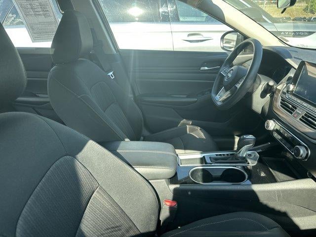 2024 Nissan Altima 2.5 SV Sedan