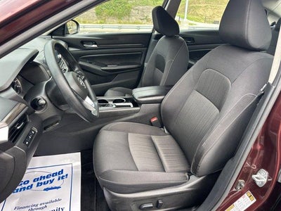 2024 Nissan Altima 2.5 SV Sedan