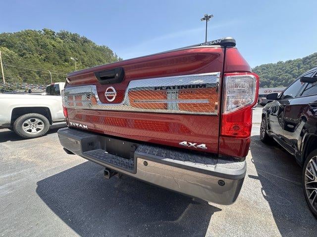 2018 Nissan Titan 4x4 Crew Cab Platinum Reserve