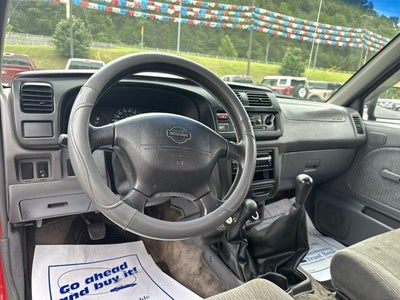 2000 Nissan Frontier 4WD XE