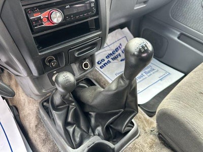 2000 Nissan Frontier 4WD XE