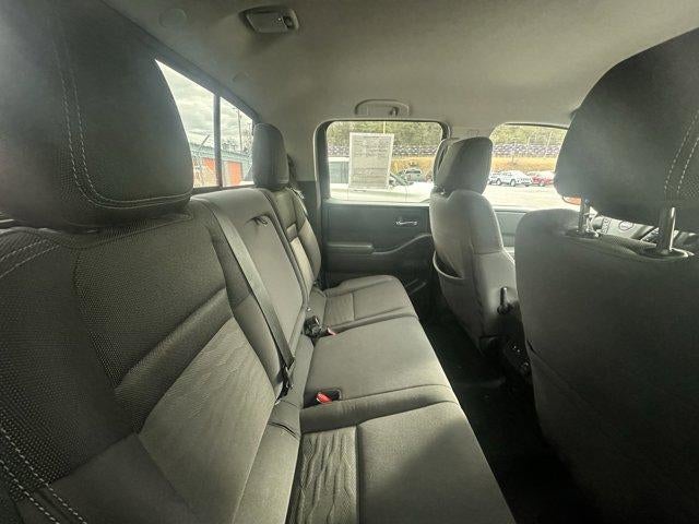 2022 Nissan Frontier Crew Cab 4x4 SV Auto