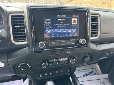 2022 Nissan Frontier Crew Cab 4x4 SV Auto