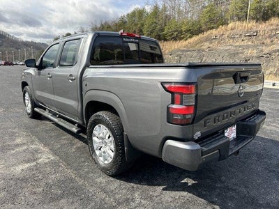 2022 Nissan Frontier Crew Cab 4x4 SV Auto