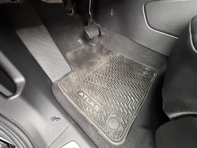 2022 Volkswagen Atlas 3.6L V6 SE w/Technology 4MOTION