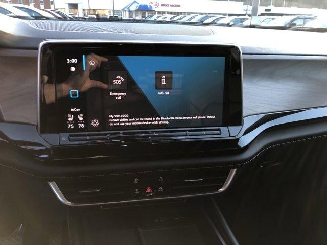 2024 Volkswagen Atlas 2.0T SE w/Technology 4MOTION