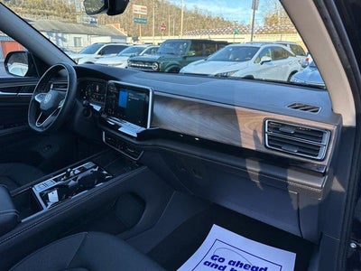 2024 Volkswagen Atlas 2.0T SE w/Technology 4MOTION