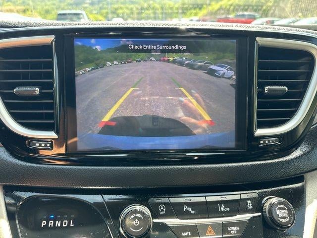 2023 Chrysler Pacifica Touring L FWD
