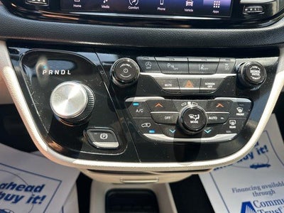 2023 Chrysler Pacifica Touring L FWD